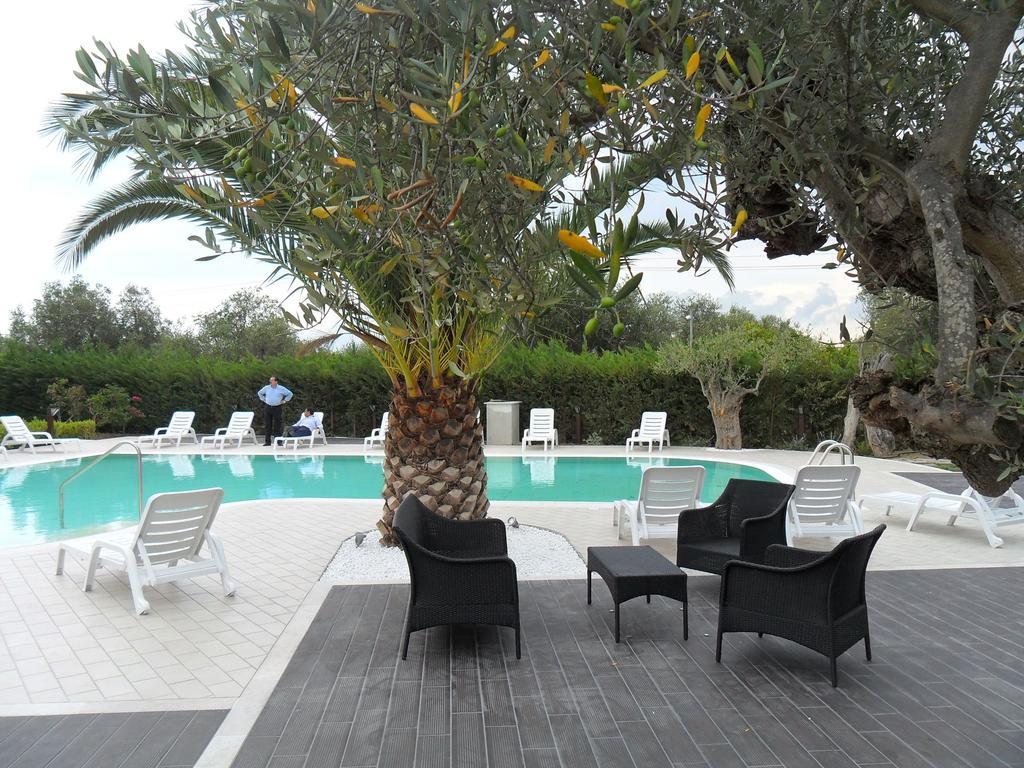Hermes Hotel Policoro Bagian luar foto