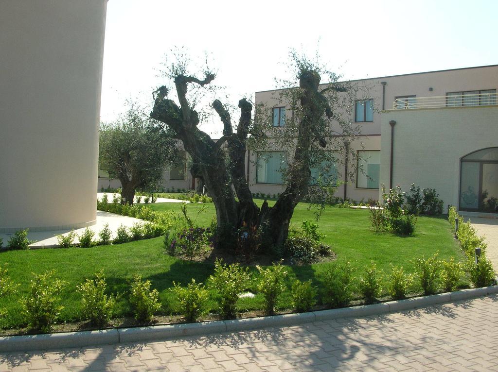 Hermes Hotel Policoro Bagian luar foto