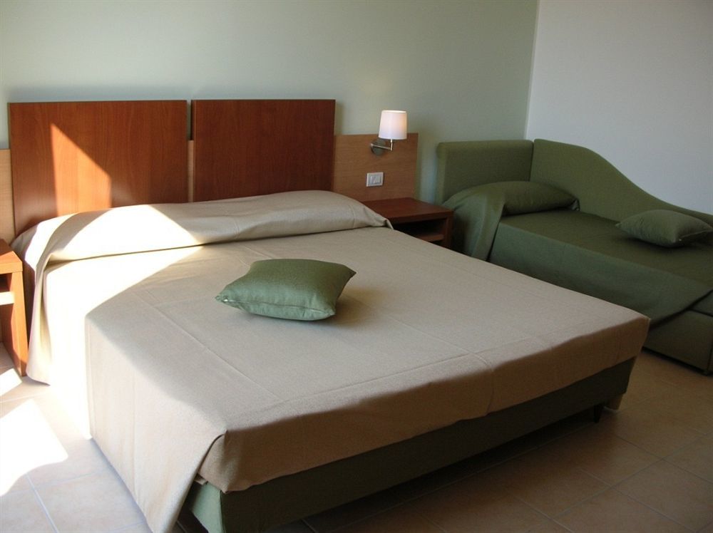 Hermes Hotel Policoro Bagian luar foto