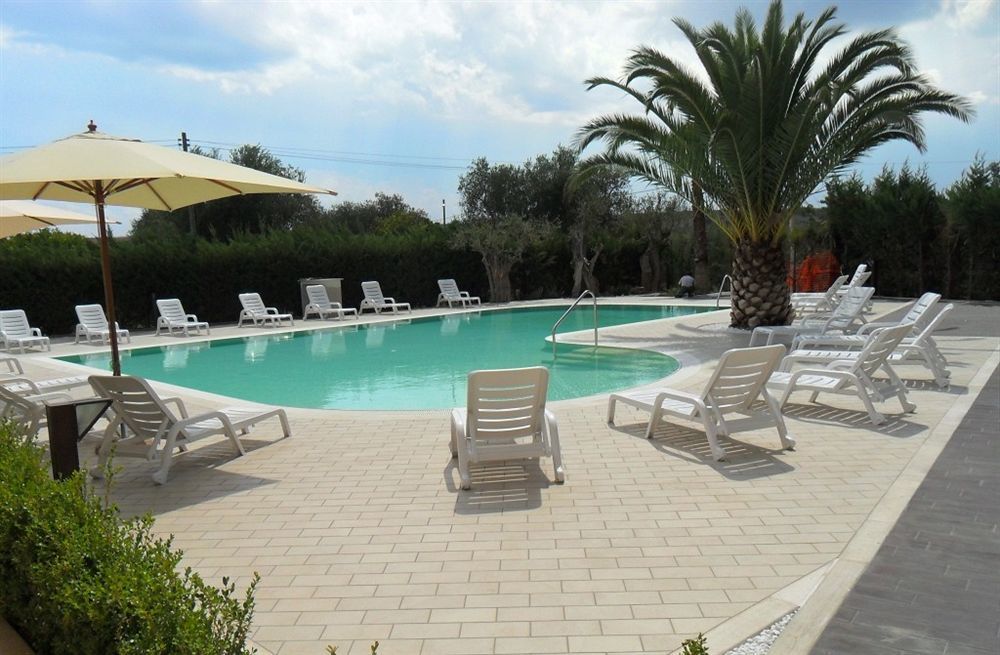 Hermes Hotel Policoro Bagian luar foto