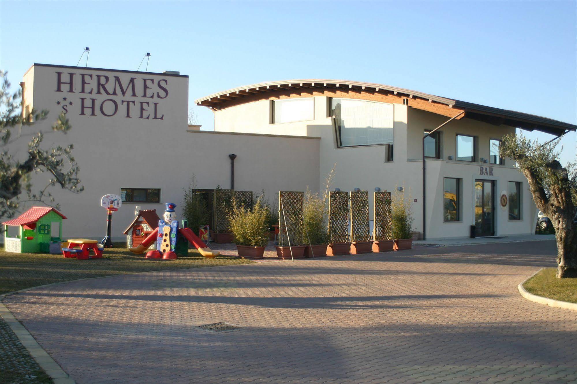Hermes Hotel Policoro Bagian luar foto