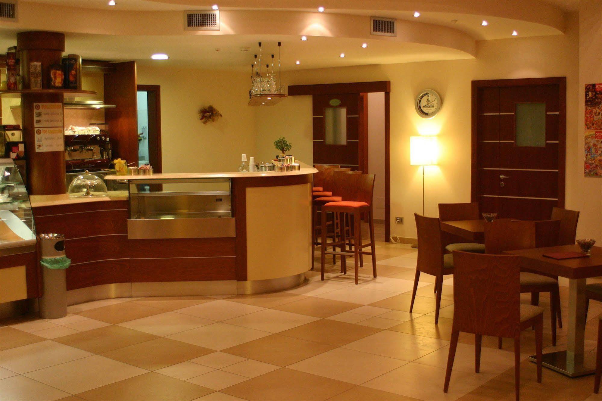 Hermes Hotel Policoro Bagian luar foto