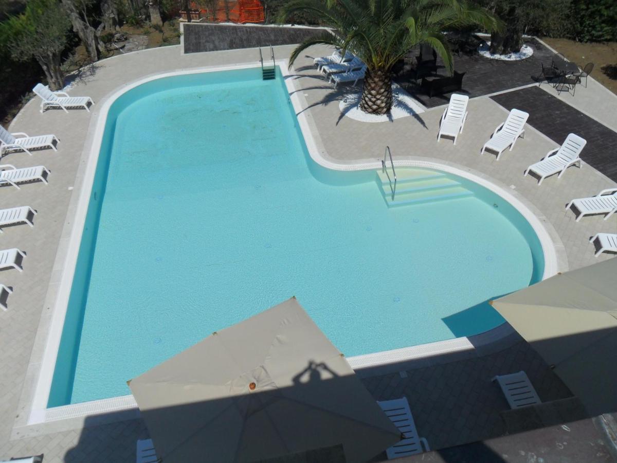Hermes Hotel Policoro Bagian luar foto
